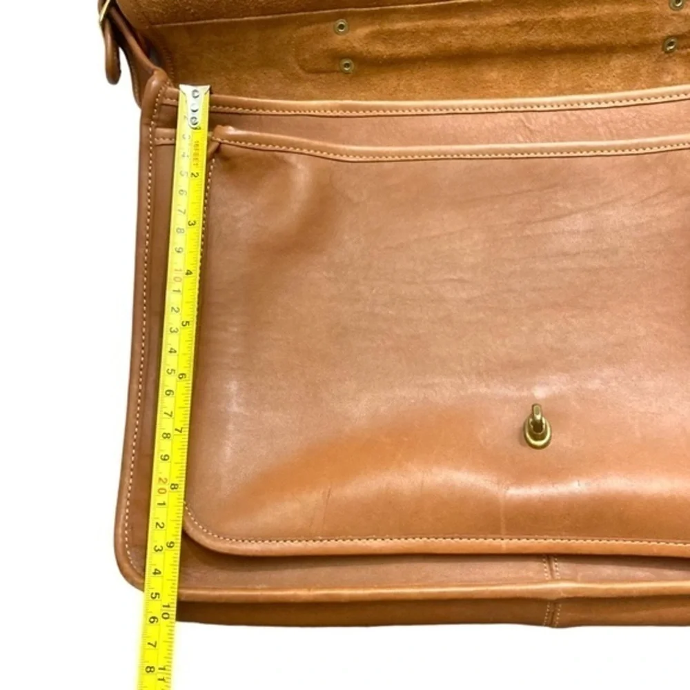 Coach vintage british tan New York City briefcase bag metropolitan 5180